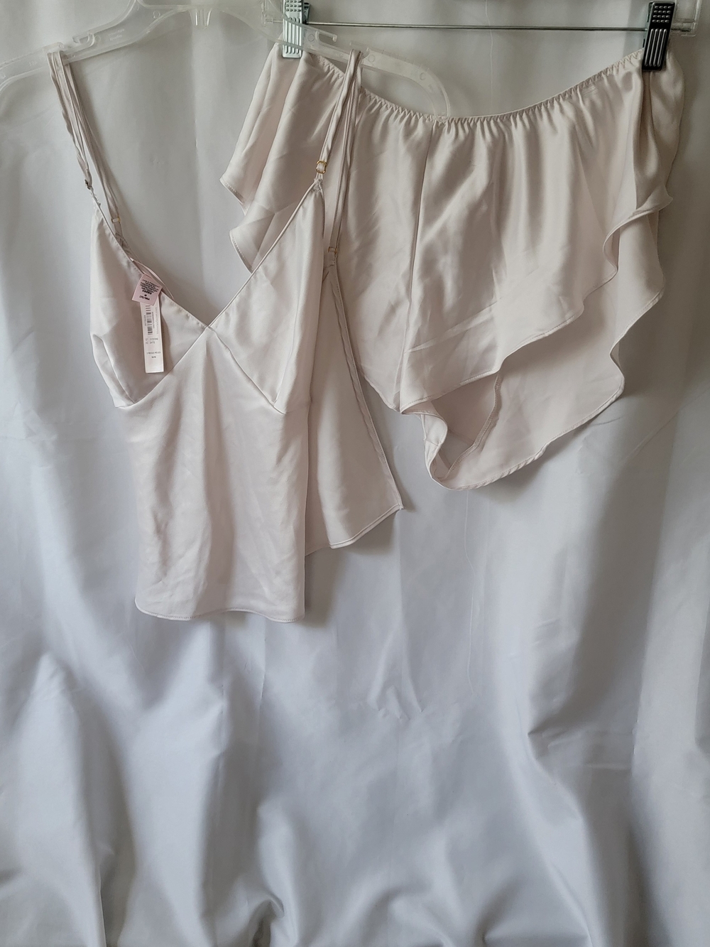 NWT! Soft Ruffle Camisole & Shorts Set - Cream